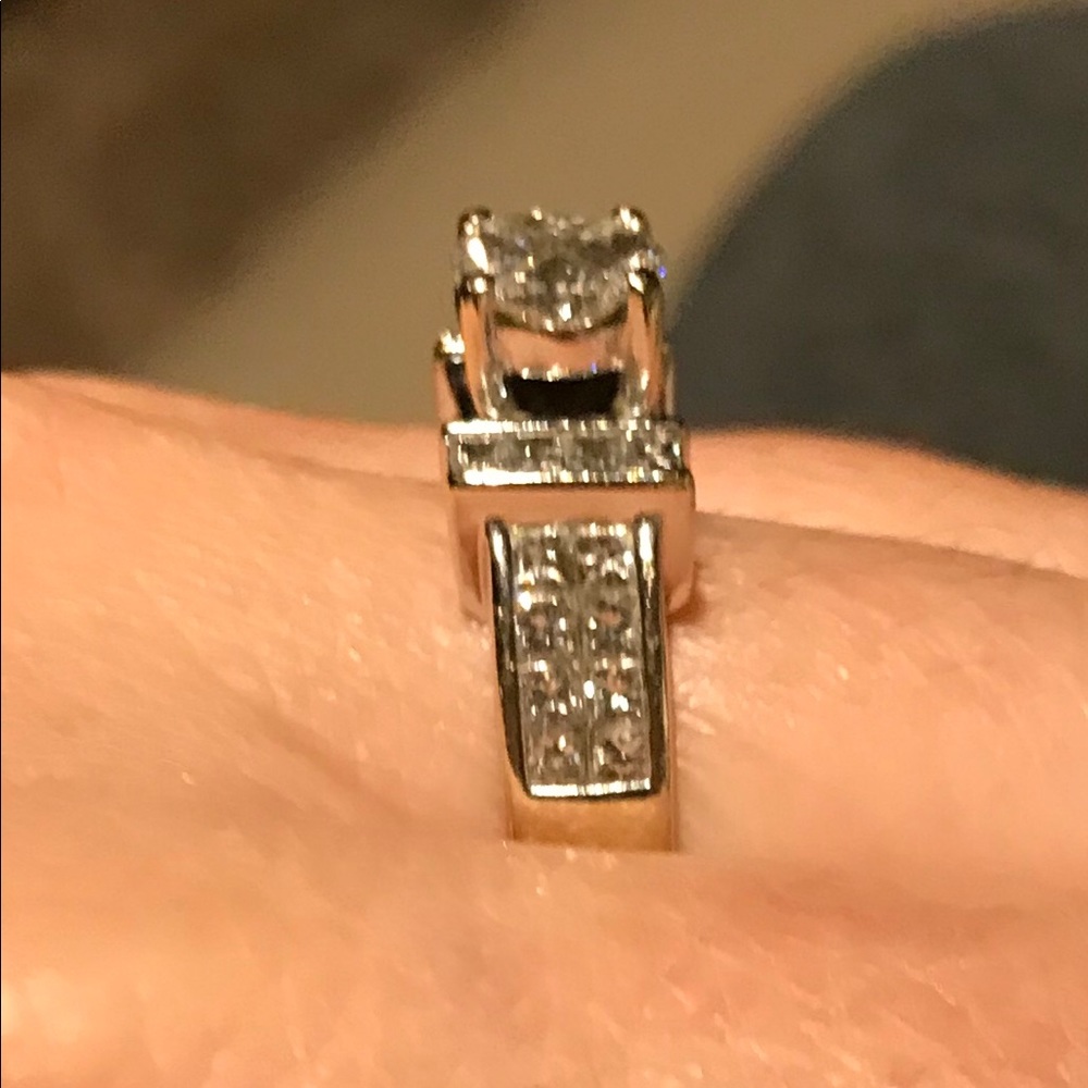 18K white gold ring